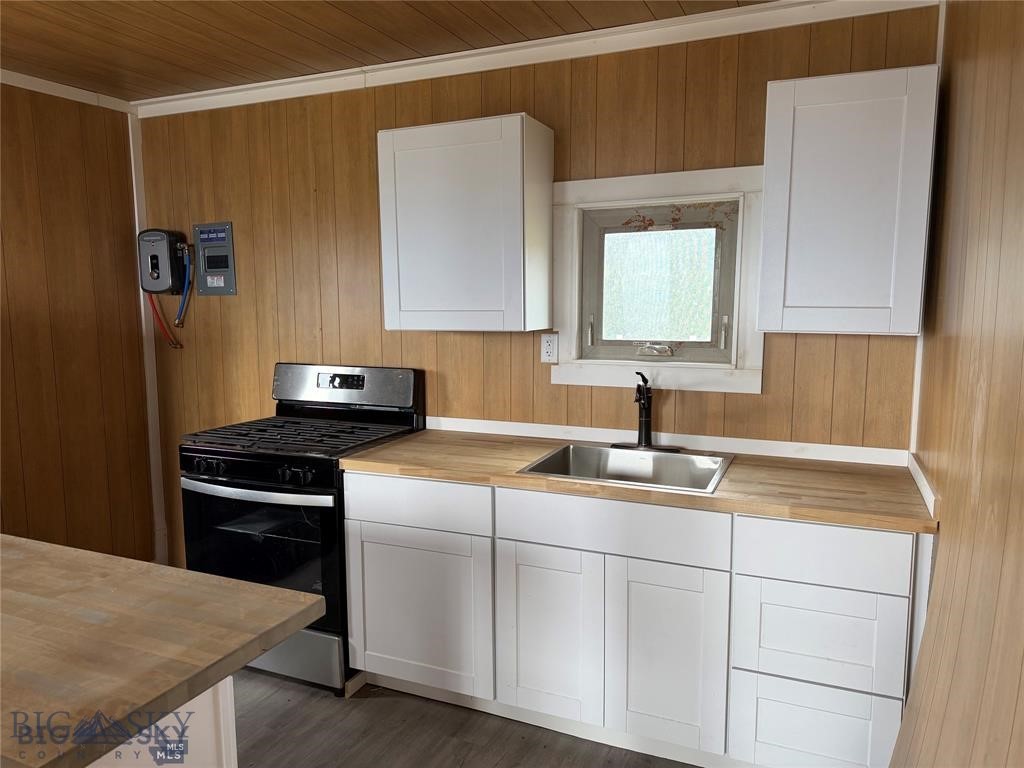 Ponderosa Pines - Residential