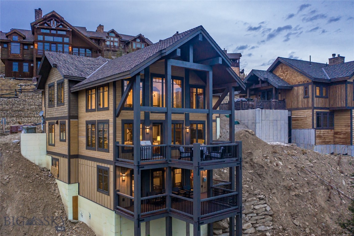 Cascade Ridge Condos - Residential
