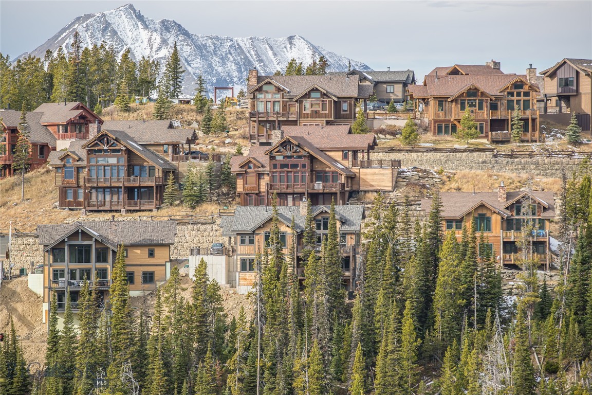 Cascade Ridge Condos - Residential