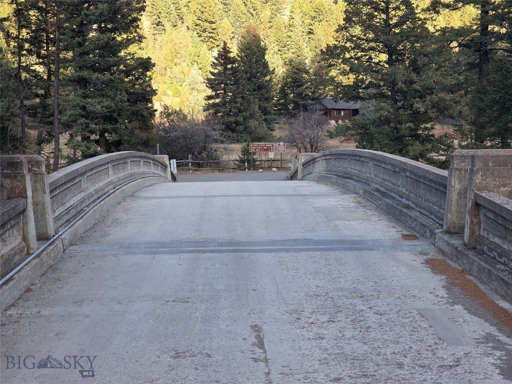 Gallatin Canyon - Land