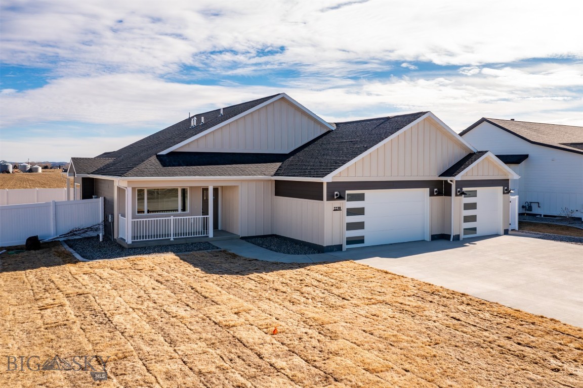 Meticulously built by Bob Pentecost Construction, this new build sits on over half an acre with wide open views. Thoughtfully built with meaningful upgrades, it is truly move in ready. Expansive windows frame the landscape and floods the home with natural light, while soaring ceilings create an open feel. The main level flows between the kitchen, dining, and living spaces. The kitchen features a generous island, soft-close custom cabinetry, designer lighting, and a full appliance package. Upstairs, the spacious primary suite is complemented by two additional bedrooms, a full bath, and a conveniently located laundry room. The daylight basement offers a large living area, bedroom, and bath. Step outside to a covered back patio positioned to capture stunning sunrises. Info deemed reliable but not guaranteed. Buyer and buyer agent to verify.
