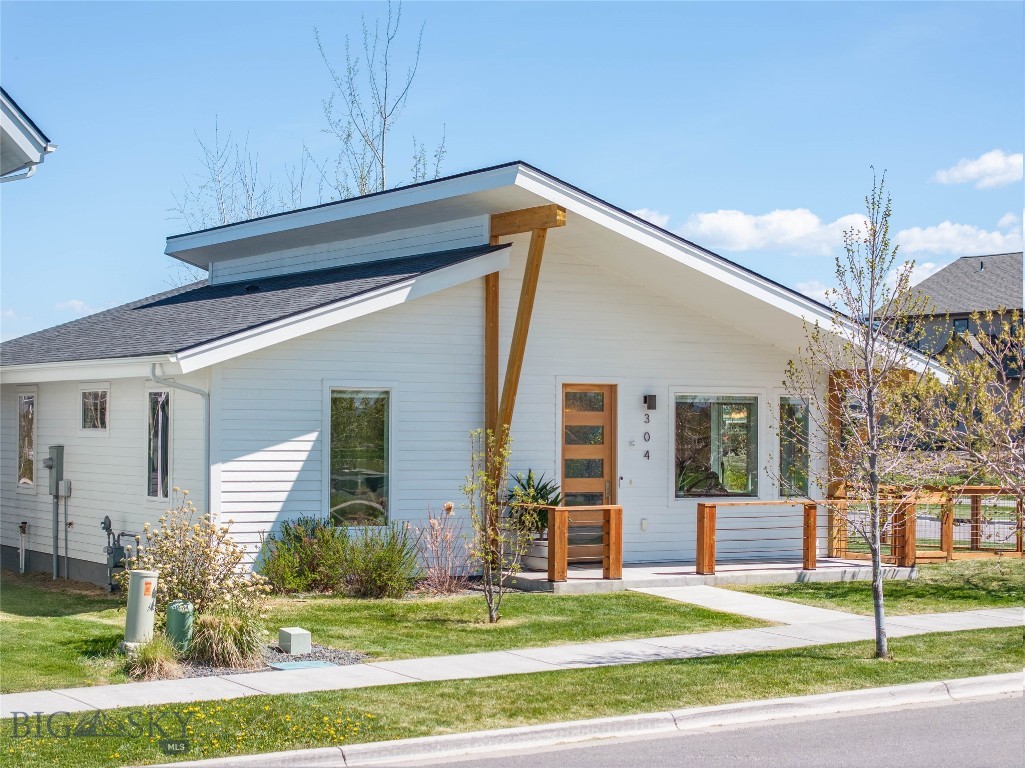 The Lakes at Valley West - Residential