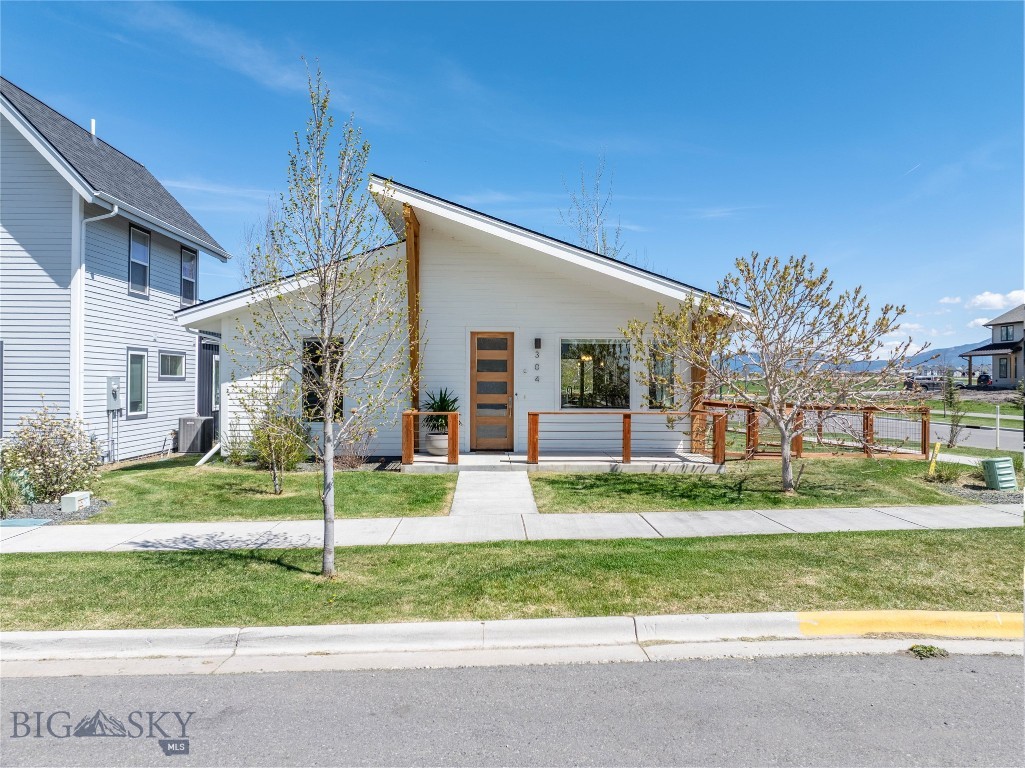 The Lakes at Valley West - Residential