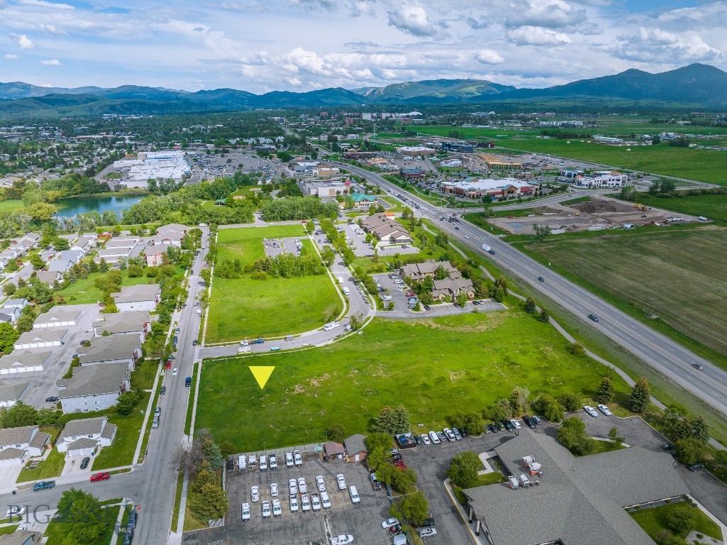 Parkway Plaza - Land