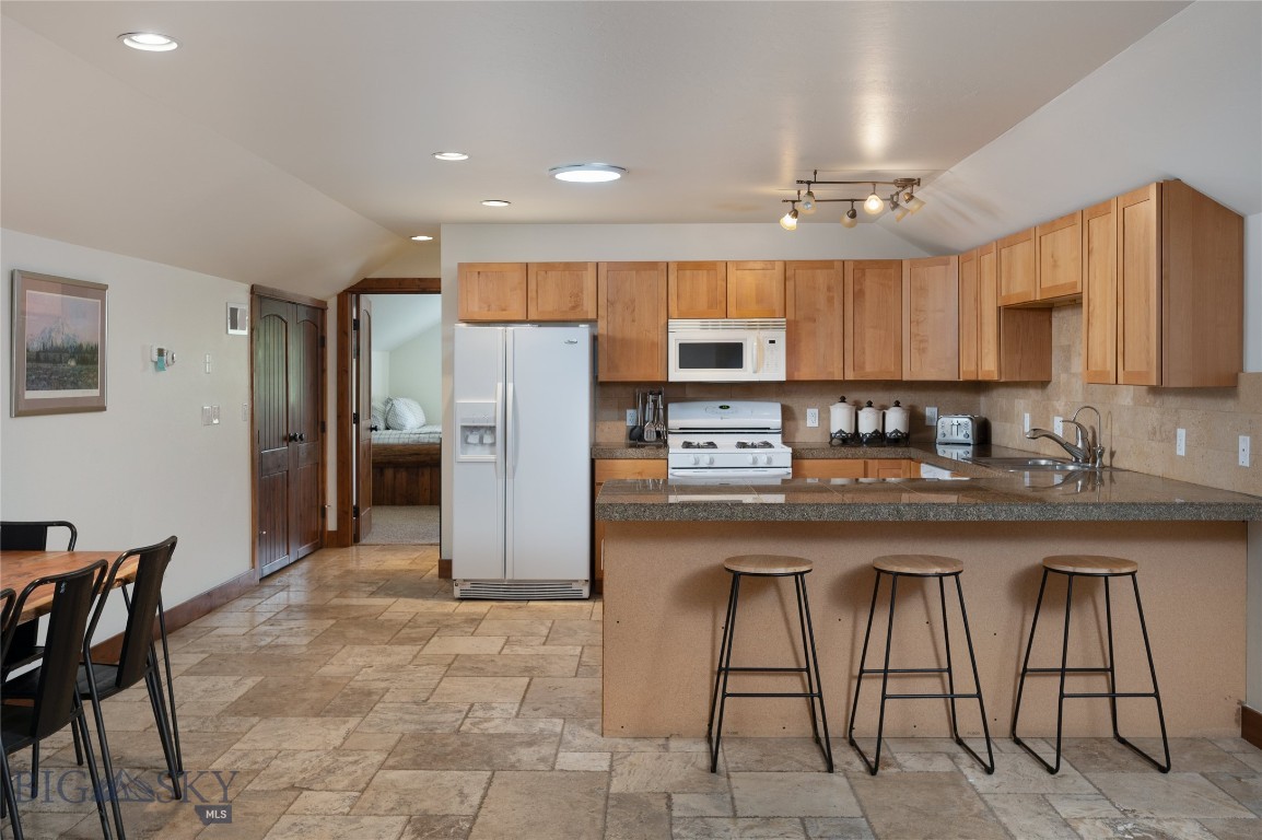 Cedar Meadows - Residential Income