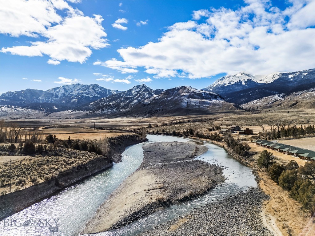 Yellowstone Park Riverfront Sub - Residential
