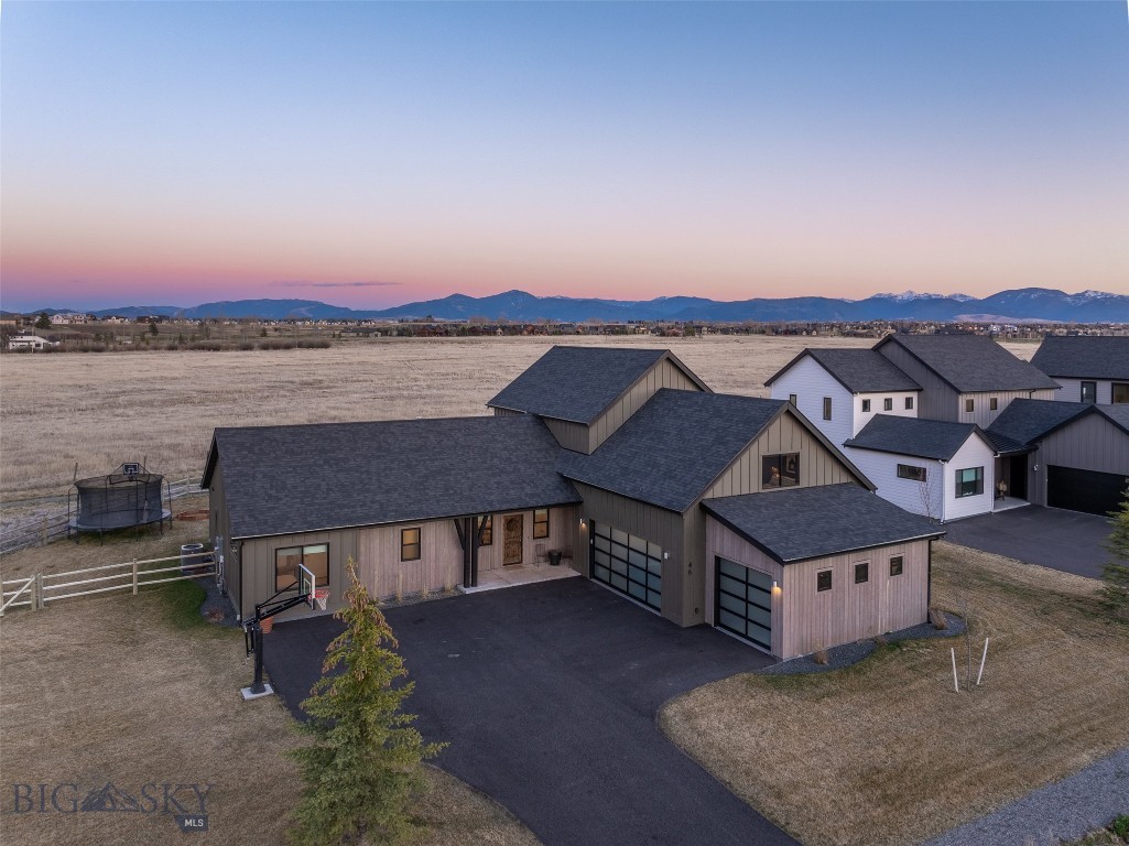 Creekside Meadows - Residential