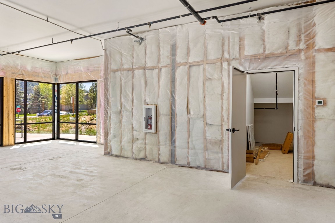 Blue Grouse Commercial Condo - Commercial Lease