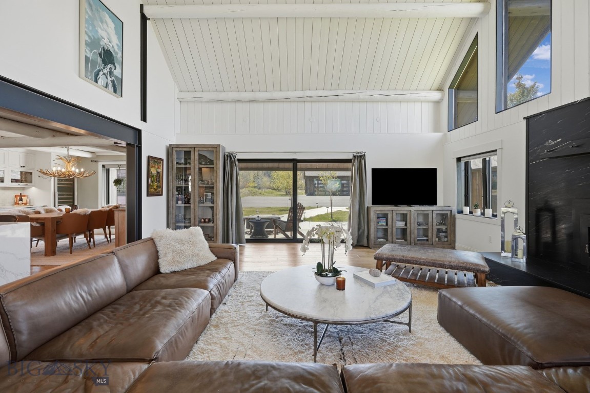 Hyalite Foothills - Residential