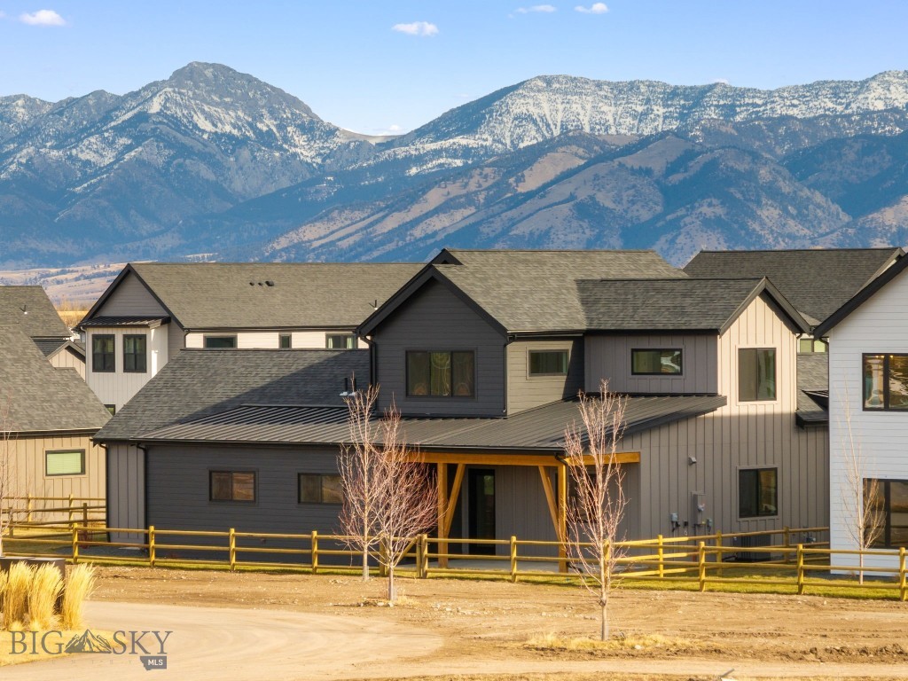 Creekside Meadows - Residential