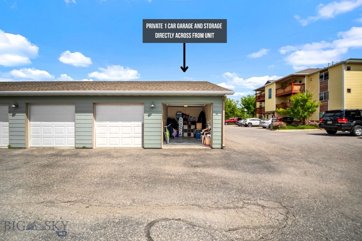 Parkway Plaza - Residential