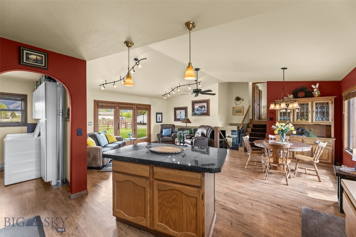 Outlaw Country - Residential