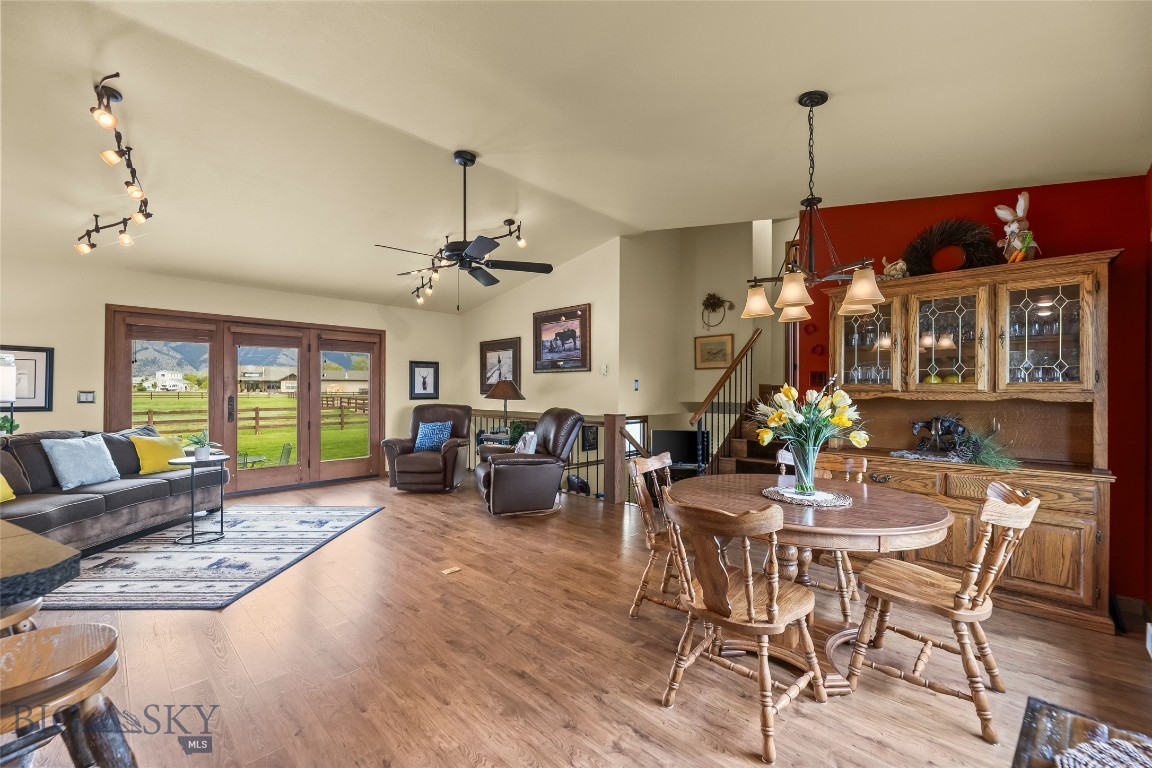 Outlaw Country - Residential