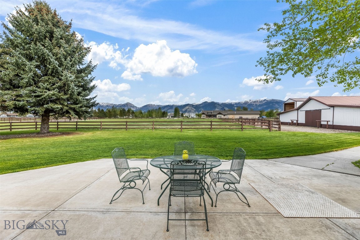 Outlaw Country - Residential