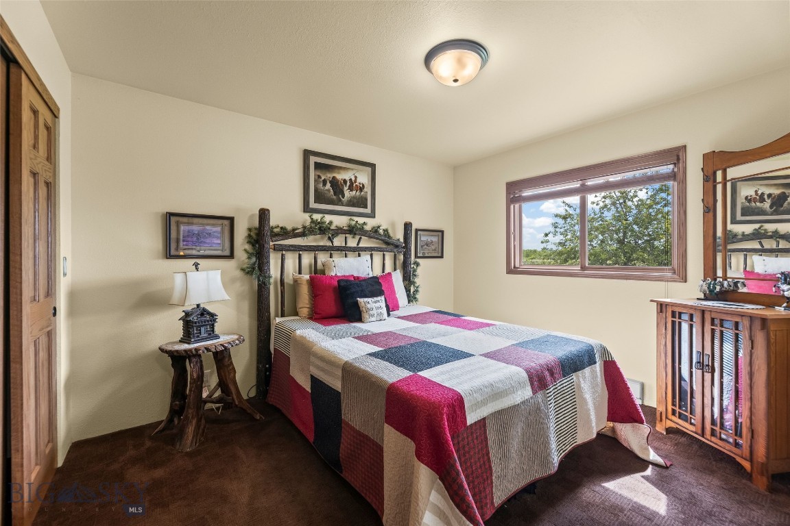 Outlaw Country - Residential
