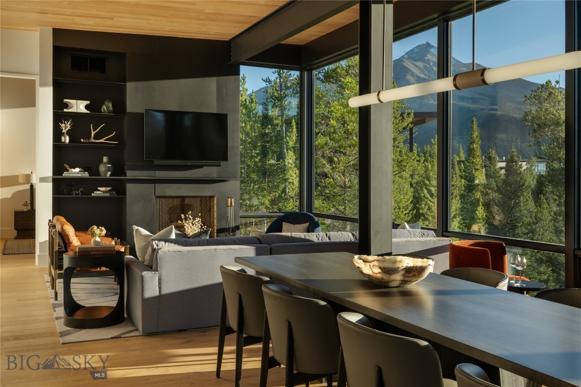 Situated in the untamed wilderness of Montana, this One&Only Moonlight Basin Private Home offers beautifully designed spaces, all blending in seamlessly with this remarkable landscape of forests and peaks. The six-bedroom residence features 5,671 square feet within three levels for added privacy. Offering some of the most remarkable living in all of Big Sky, these contemporary homes boast floor-to-ceiling windows, roaring fireplaces, and timeless finishes. Enveloped by Big Sky's evergreen forests and snow-capped mountains, these expansive residences provide the perfect retreat for family and friends to gather, relax and rejuvenate after a day of adventure in the great outdoors.