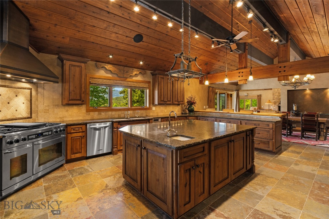 Sweetgrass Hill - Residential
