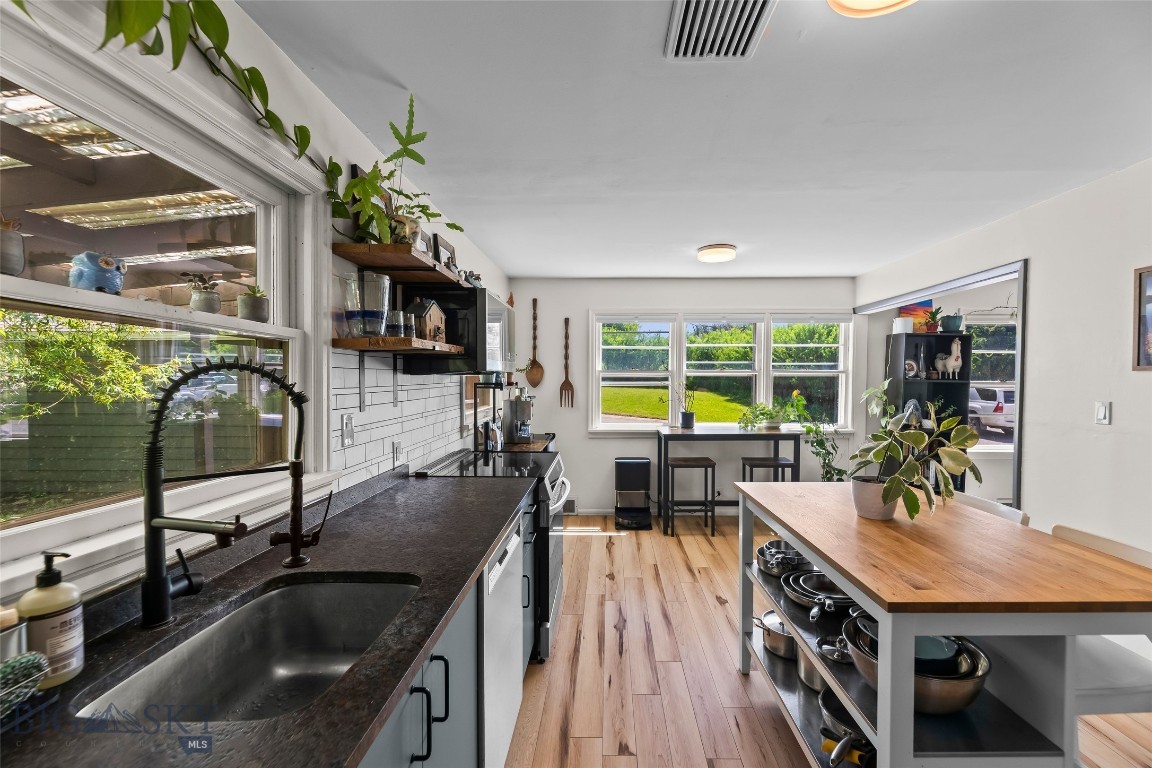 Longacres - Residential