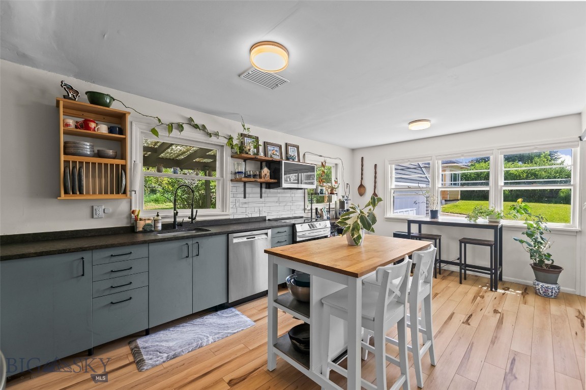 Longacres - Residential