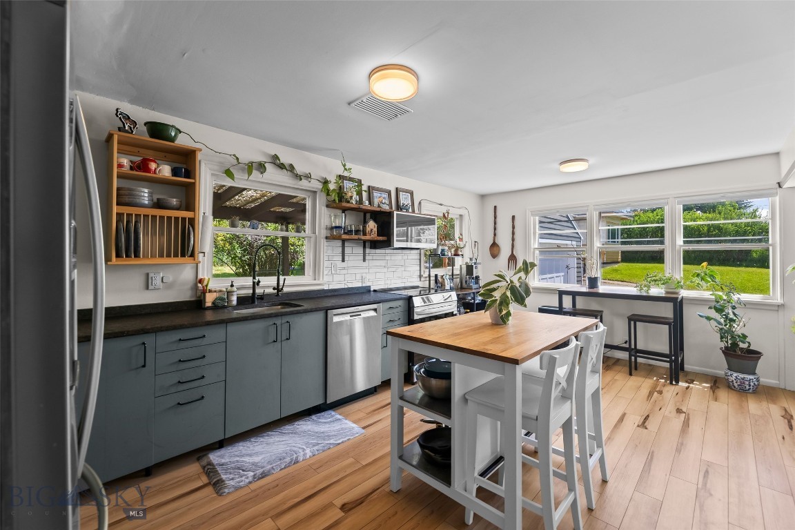 Longacres - Residential