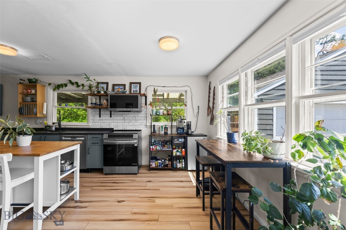 Longacres - Residential