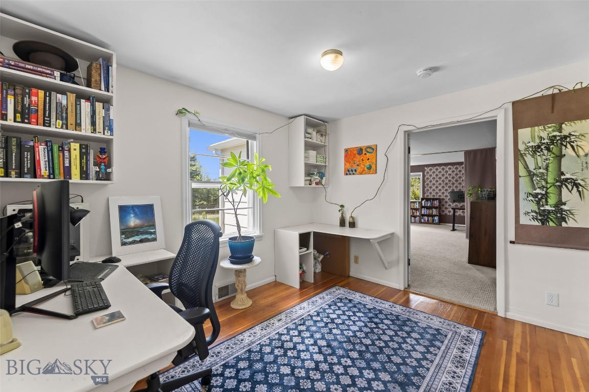 Longacres - Residential