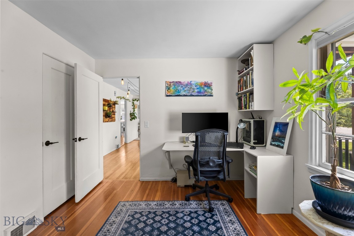 Longacres - Residential