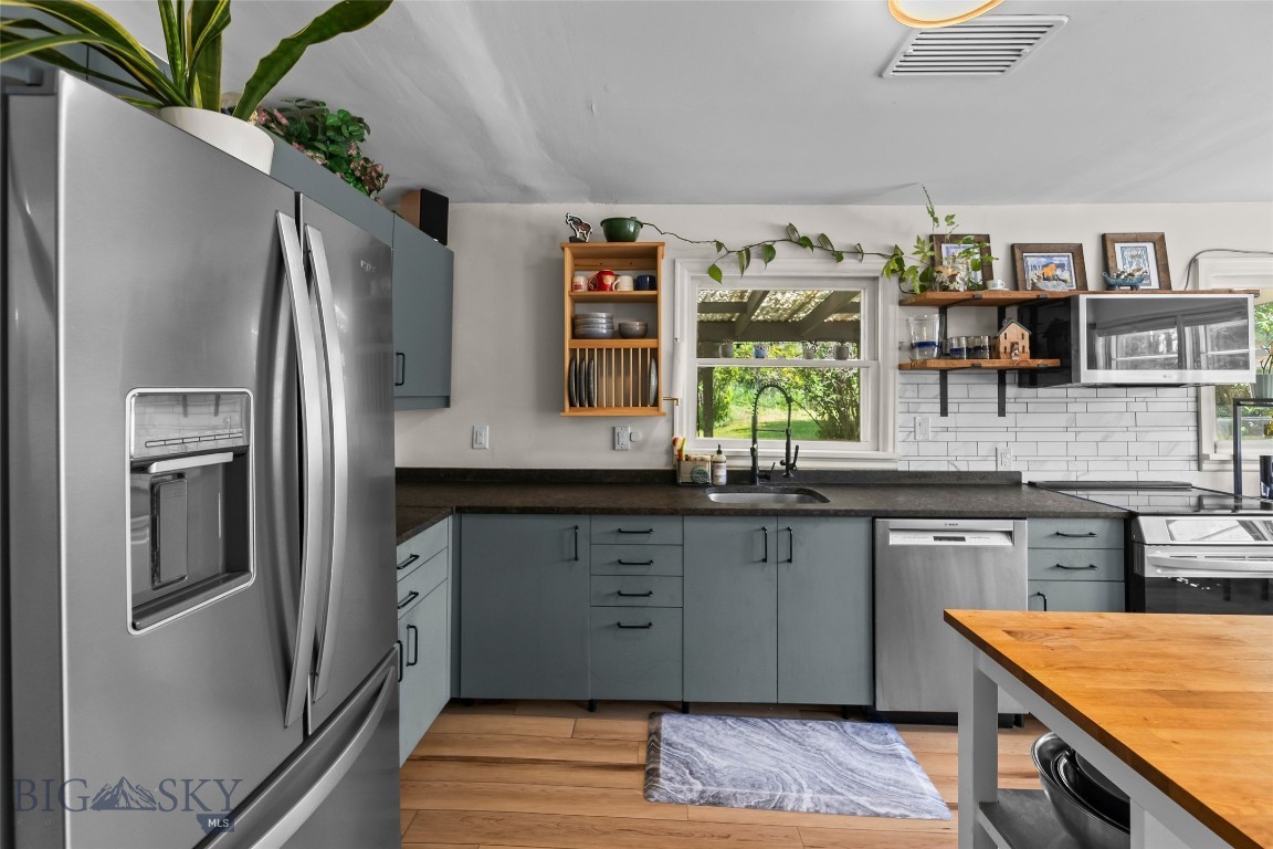 Longacres - Residential