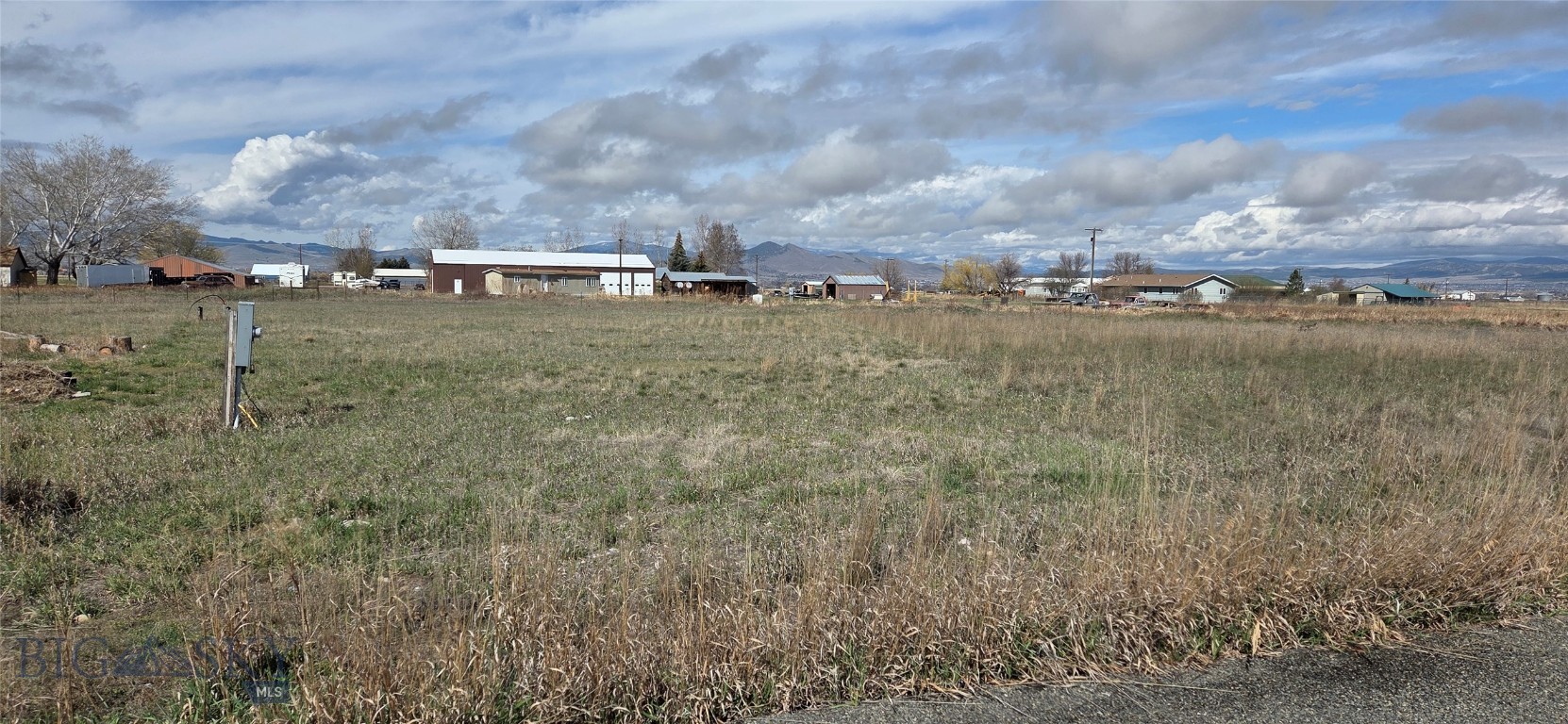 This 1 acre lot with fantastic mountain views, offers the perfect blend of space and convenience. Located just 15 minutes from town, 9 minutes to Lake Hauser, and only 8 minutes to the airport, this property provides easy access while still delivering a peaceful setting. No HOA —bring your vision and build your Montana dream. Property has electric and high speed internet to the lot.