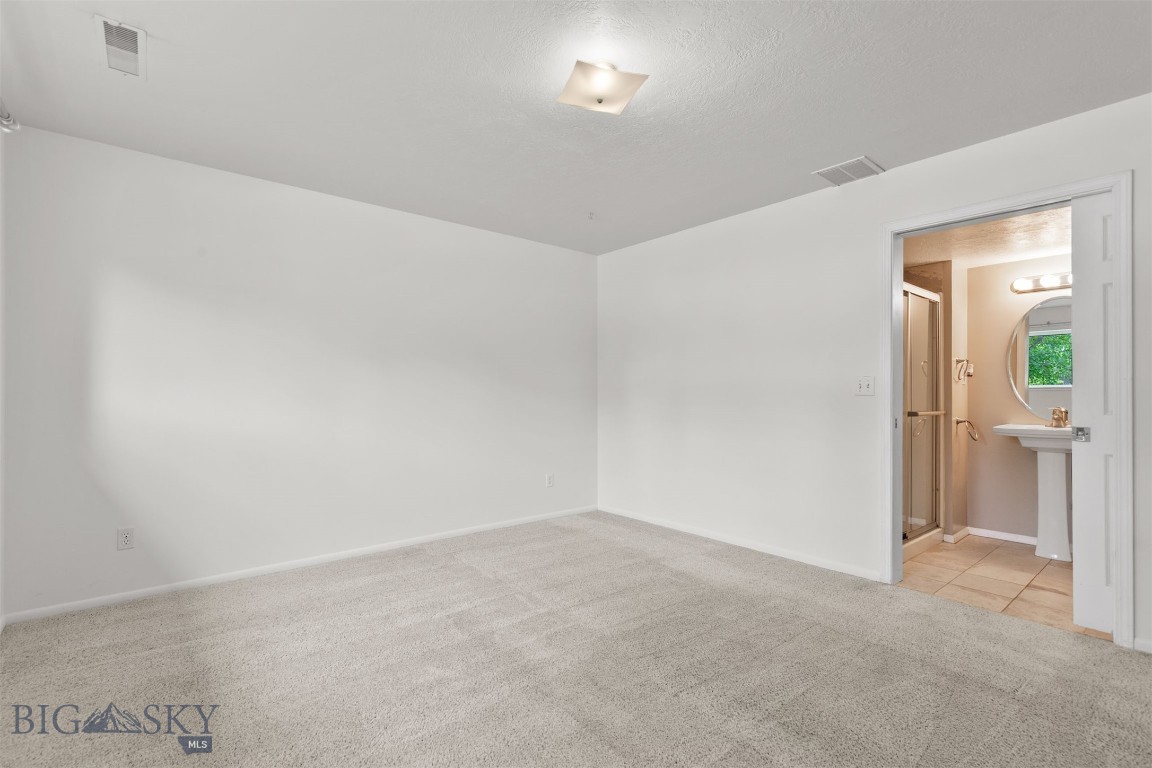New Hyalite View - Residential
