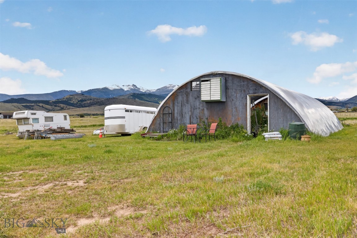 Shining Mountain West - Residential