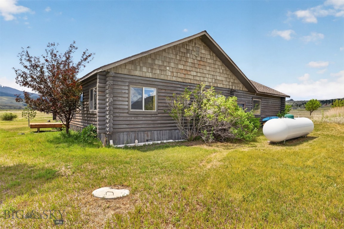 Shining Mountain West - Residential