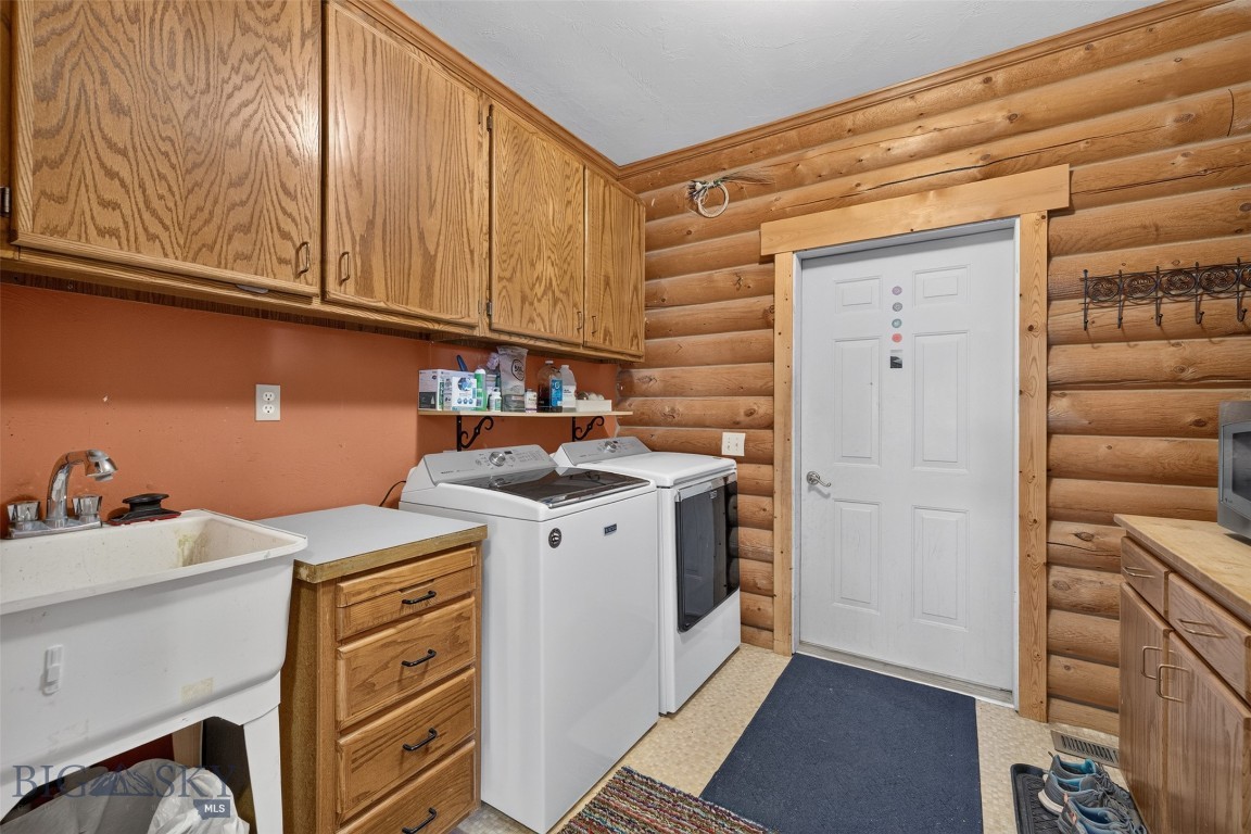 Shining Mountain West - Residential