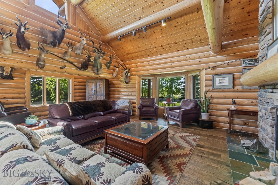 Ross Creek - Residential