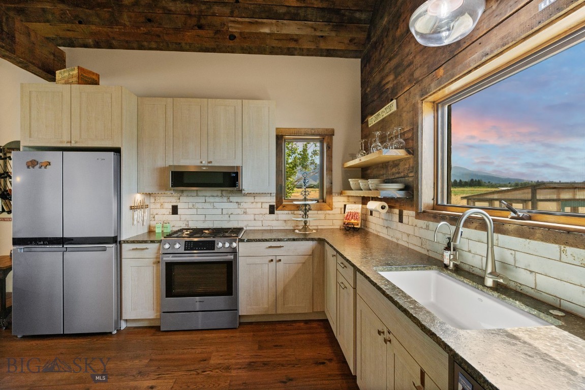 Ross Creek - Residential