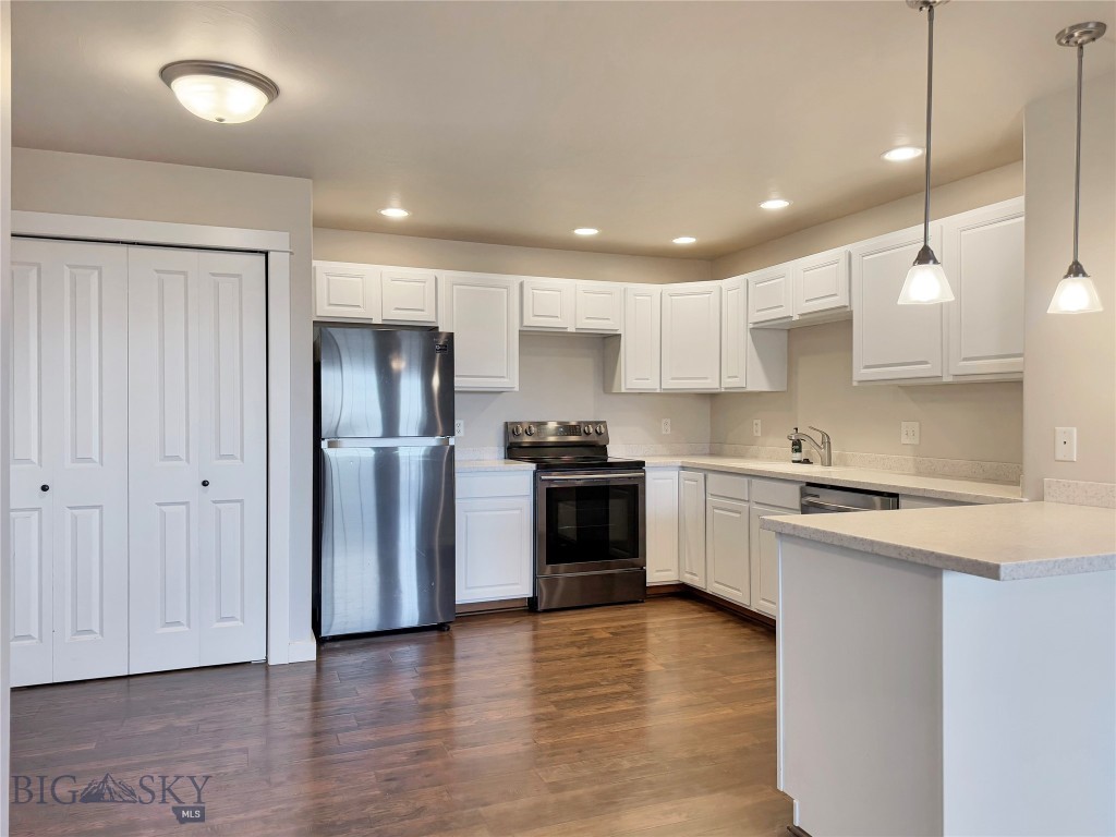 Baxter Springs Condo - Residential