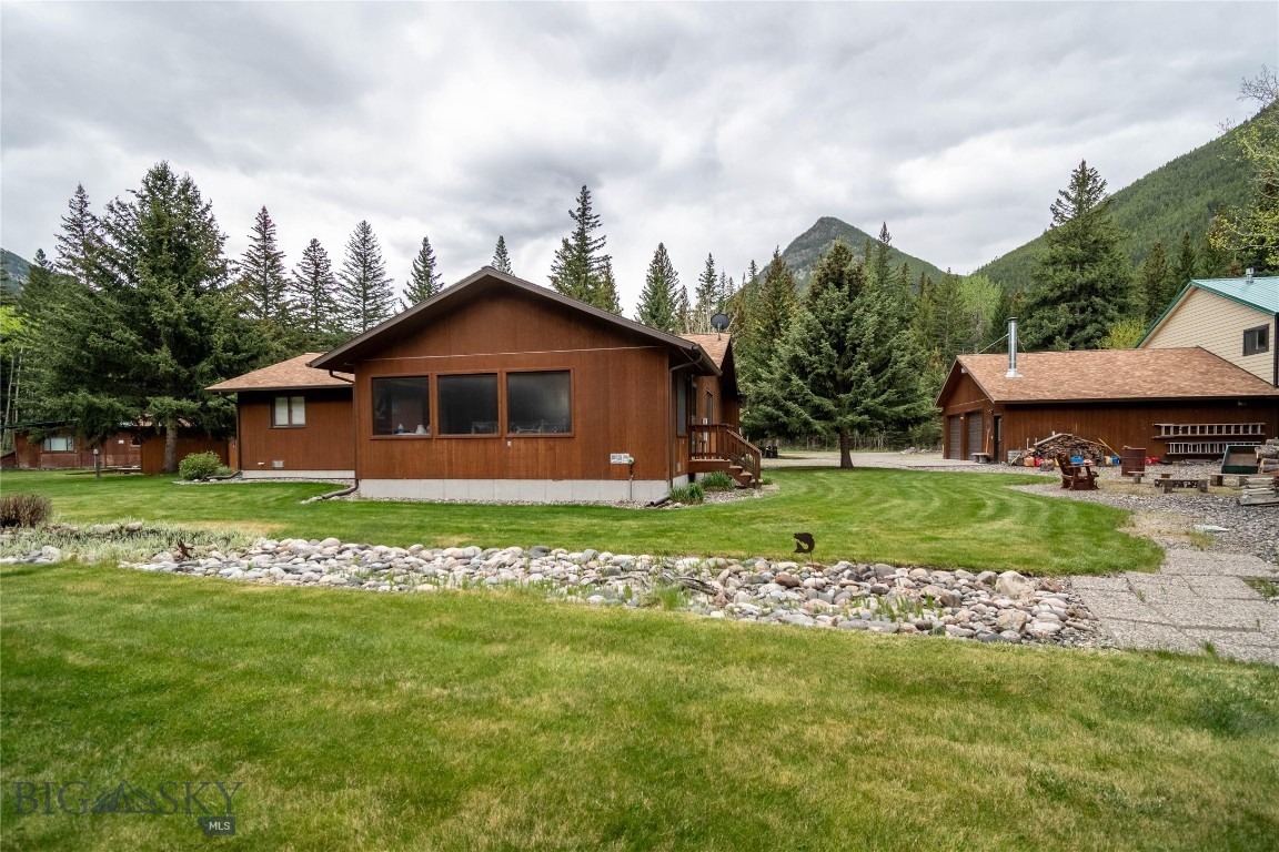 Whispering Pines - Residential
