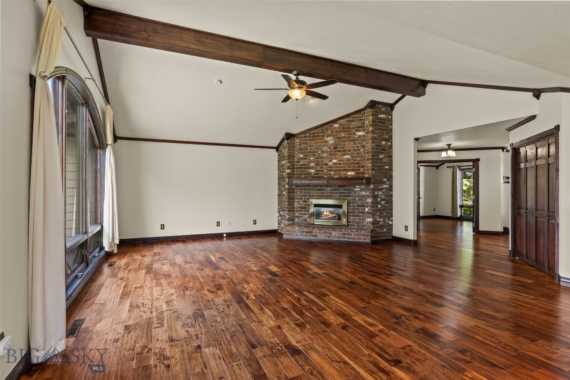 Highwood Est condo - Residential