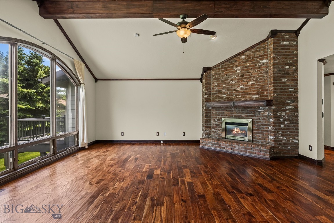Highwood Est condo - Residential