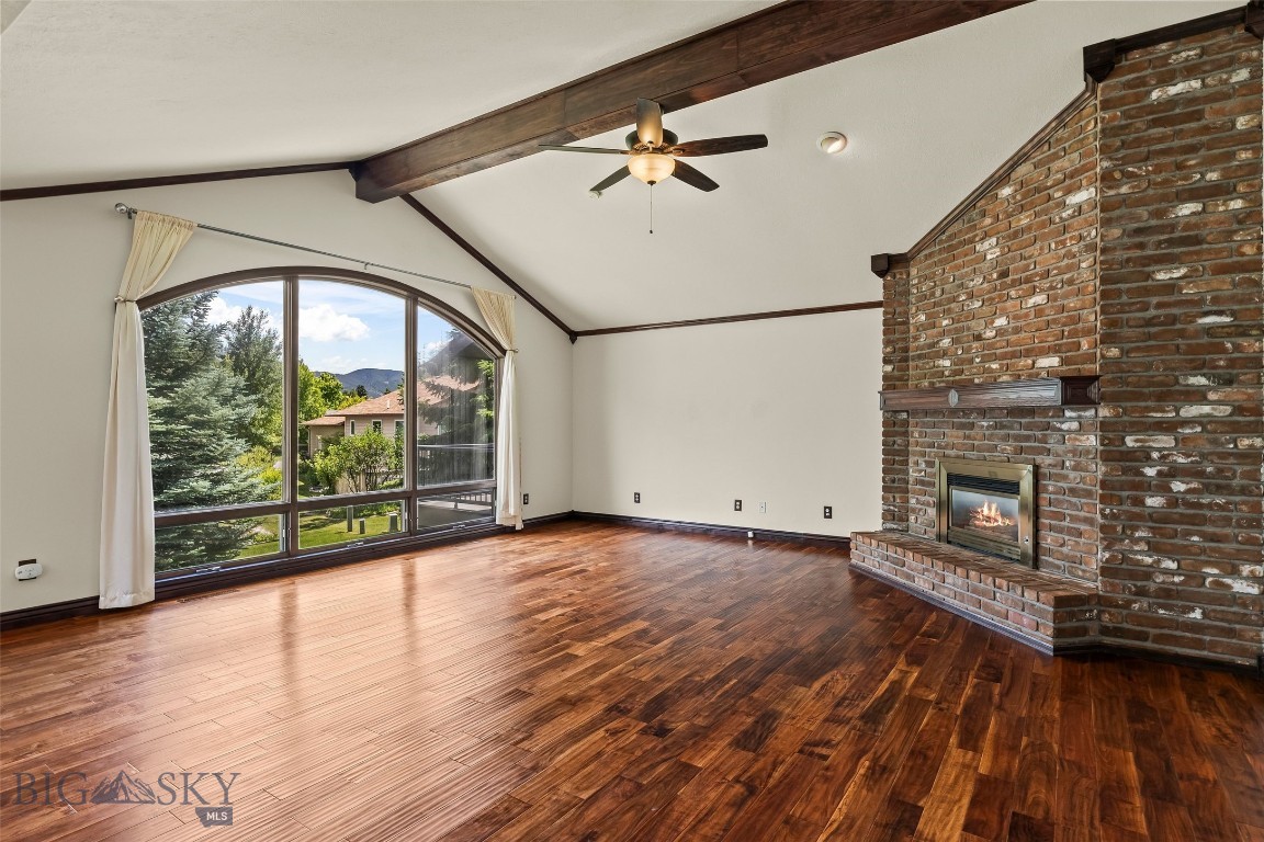Highwood Est condo - Residential