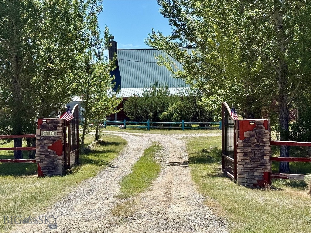 Ponderosa Pines - Residential