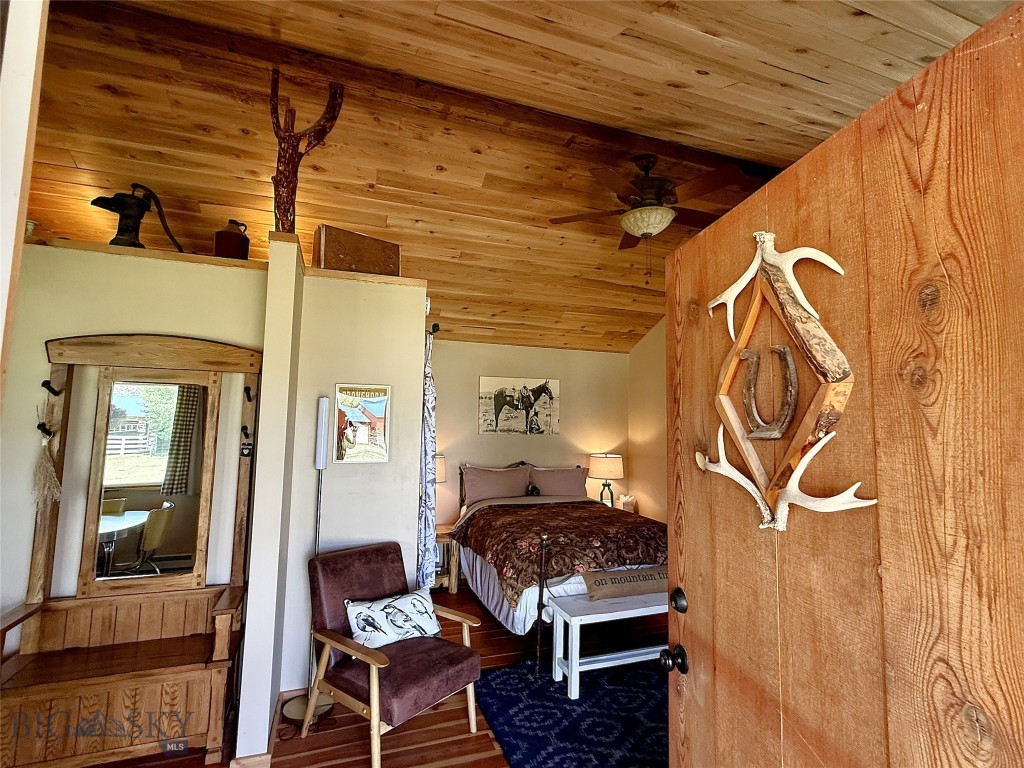 Ponderosa Pines - Residential