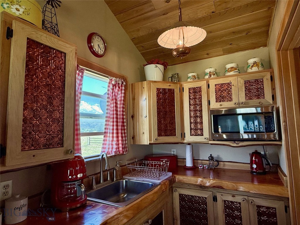 Ponderosa Pines - Residential