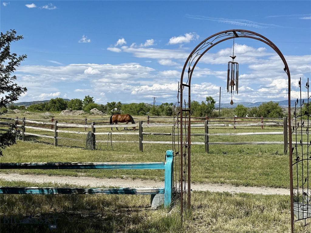Ponderosa Pines - Residential