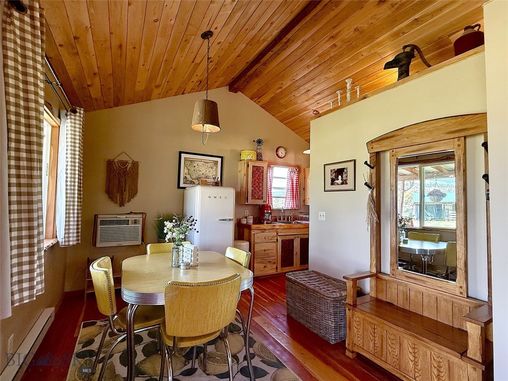 Ponderosa Pines - Residential