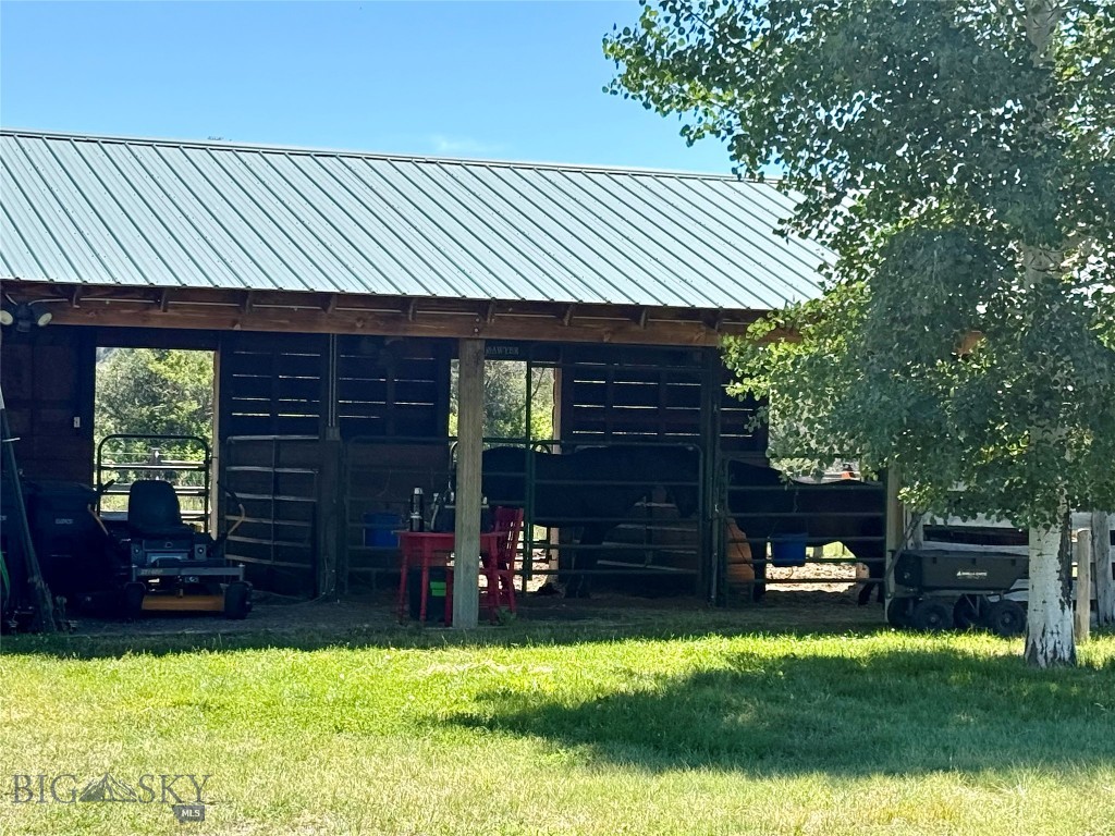 Ponderosa Pines - Residential