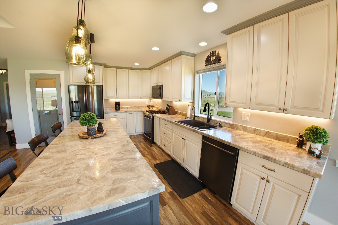 Elkridge Neighborhood - Residential