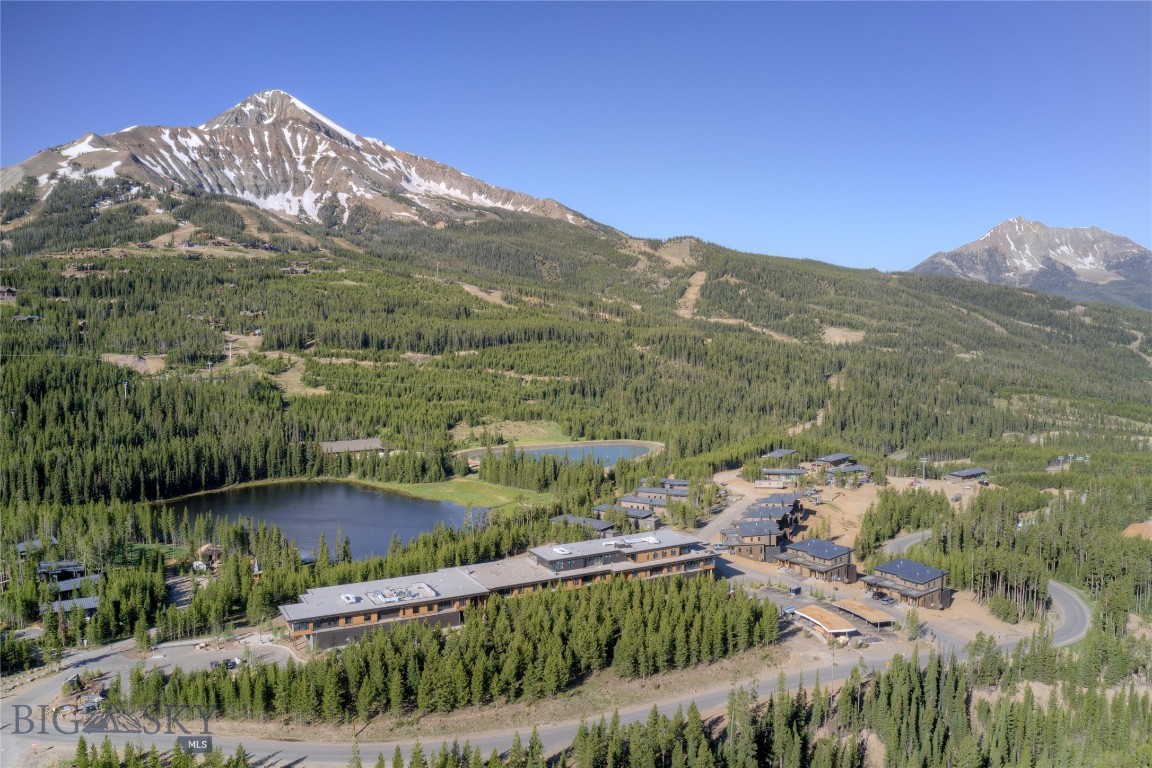 LakeLodge Residences - Residential