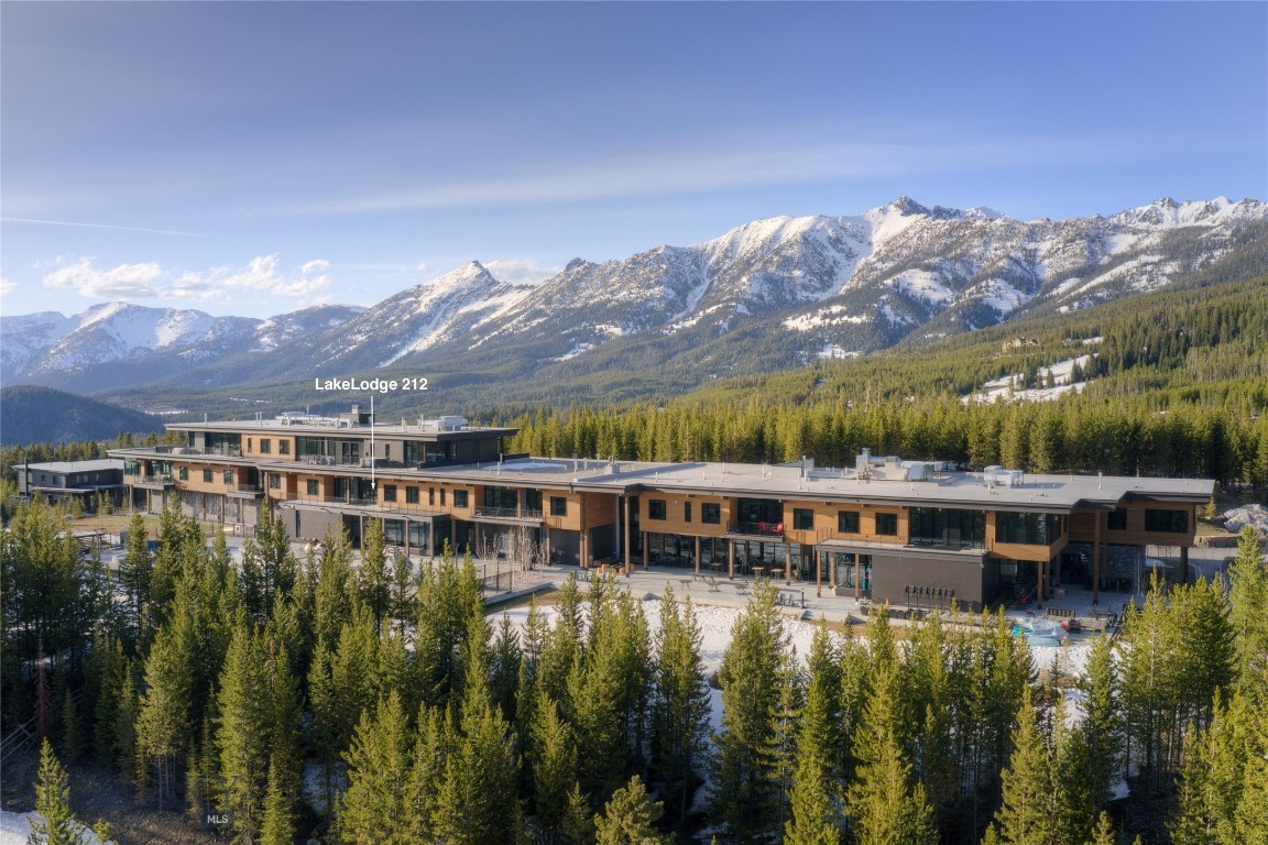 LakeLodge Residences - Residential