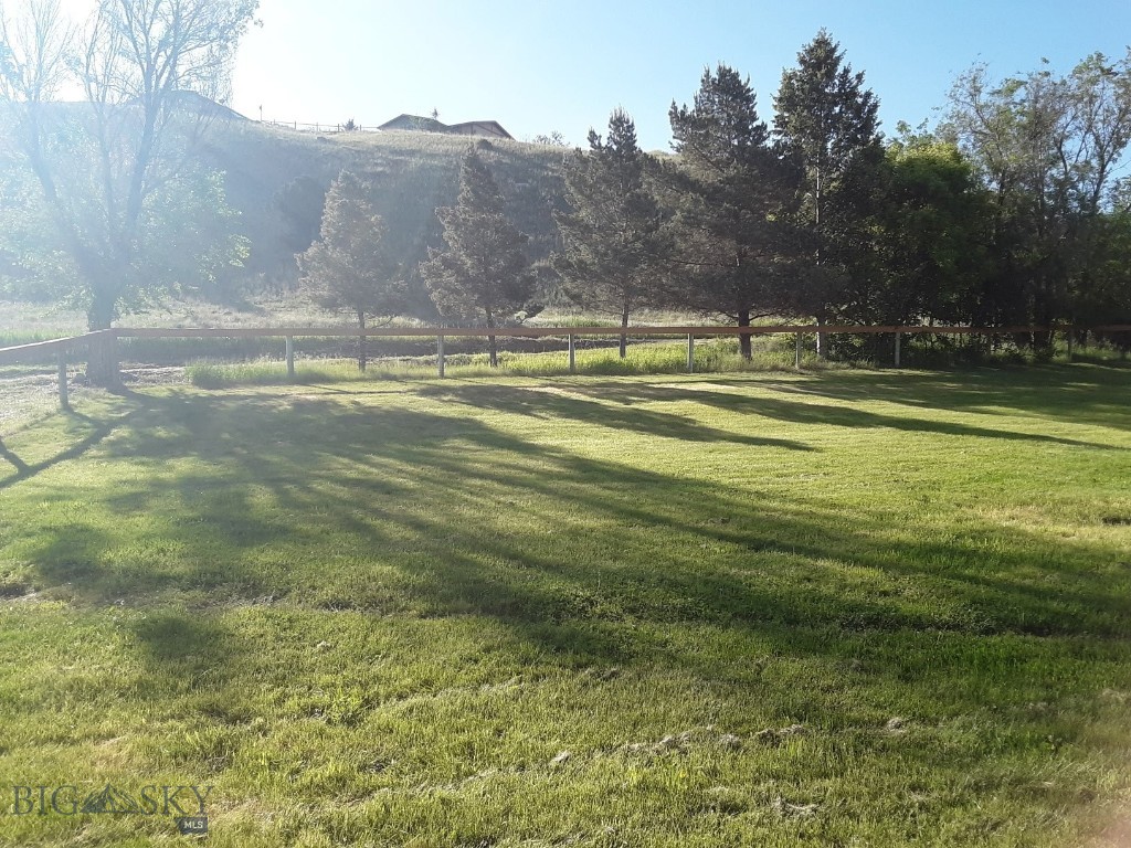 Emigrant Meadows - Land